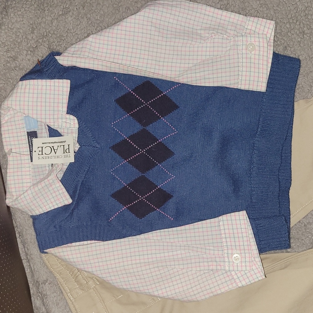 Children's Place 2 Piece Baby Boy Outfit NWT Size 9-12 Months - Picture 2 of 5